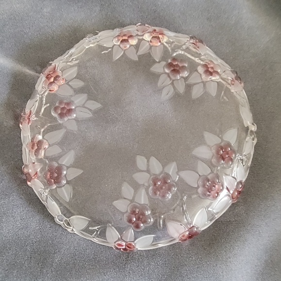 Mikasa~Lg Round Crystal Serving Dish/Tray/Platter W/Frosted Leaves &  Flowers - Picture 2 of 4